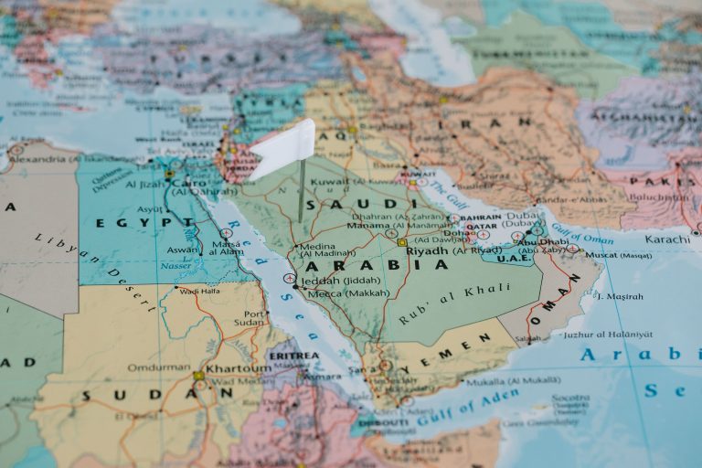 GCC countries map showing Saudi Arabia and Gulf states with travel routes