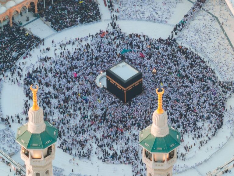 Aerial view of pilgrims around the Kaaba in Mecca
