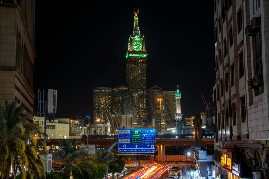 Makkah cityscape showing hotels near the Haram